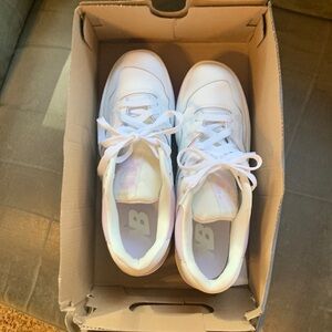 Brand new New Balance 550